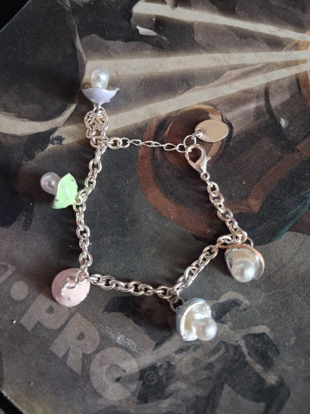 7 inch Claire's Mushroom charm bracelet